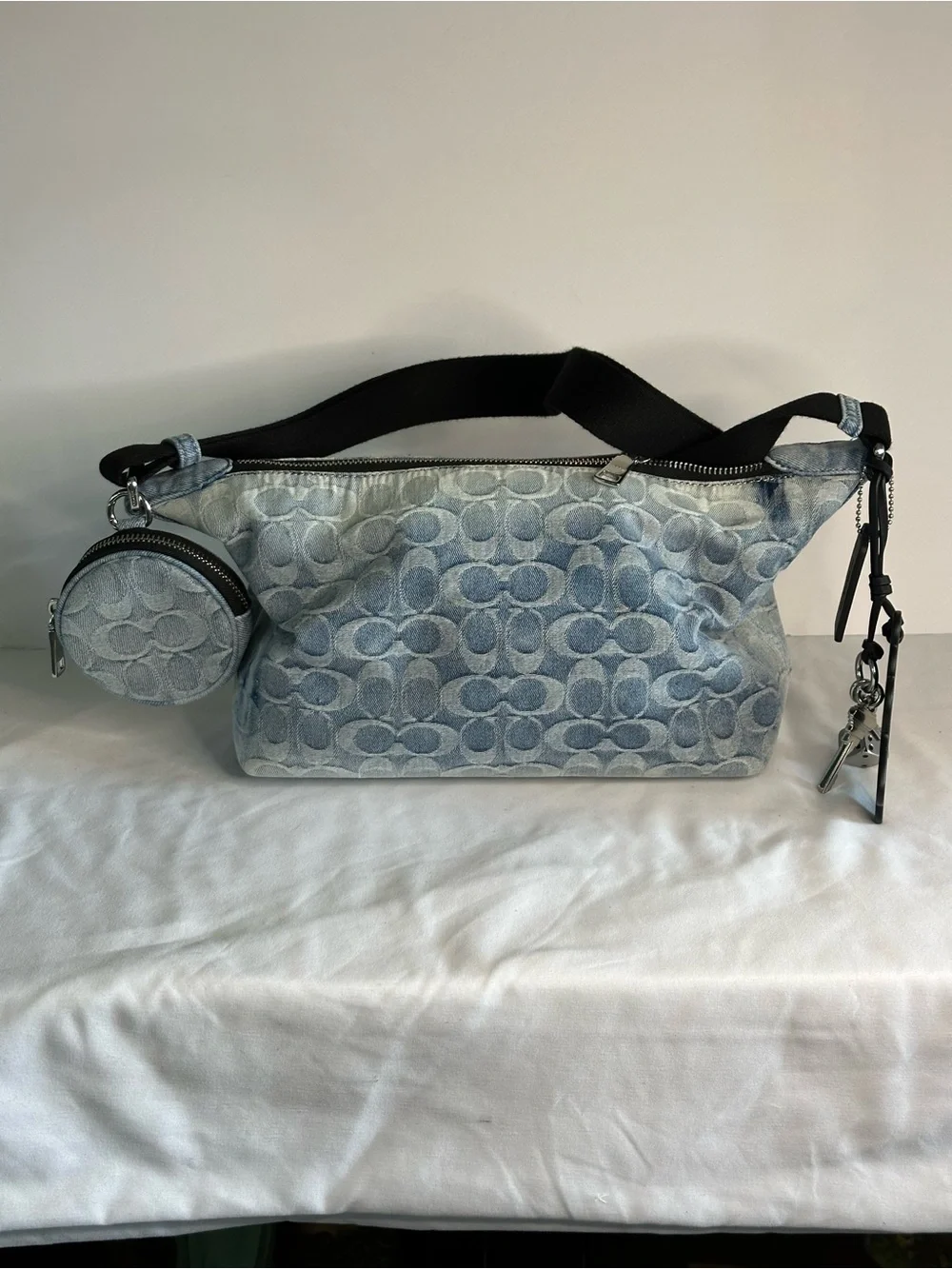 Coach Loved Denim Signature Small Finn Crossbody Bag with Coin Pouch CDY53